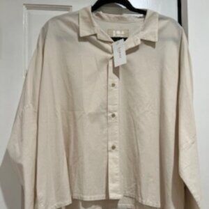 NWT Creme Lightweight Corduroy Labo.Art Relaxed Fit Buttondown Shirt Size 2